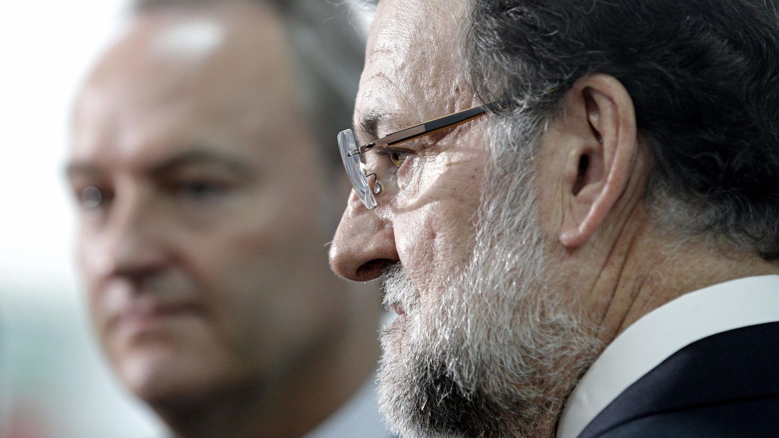 Foto:  El presidente del Gobierno, Mariano Rajoy, acompañado por el presidente de la Generalitat Valenciana, Alberto Fabra (EFE)