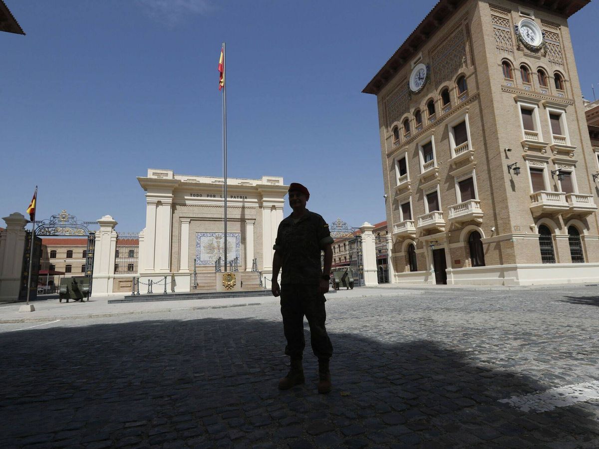 Foto: Vista general de la Academia Militar de Zaragoza. (EFE/Javier Belver)