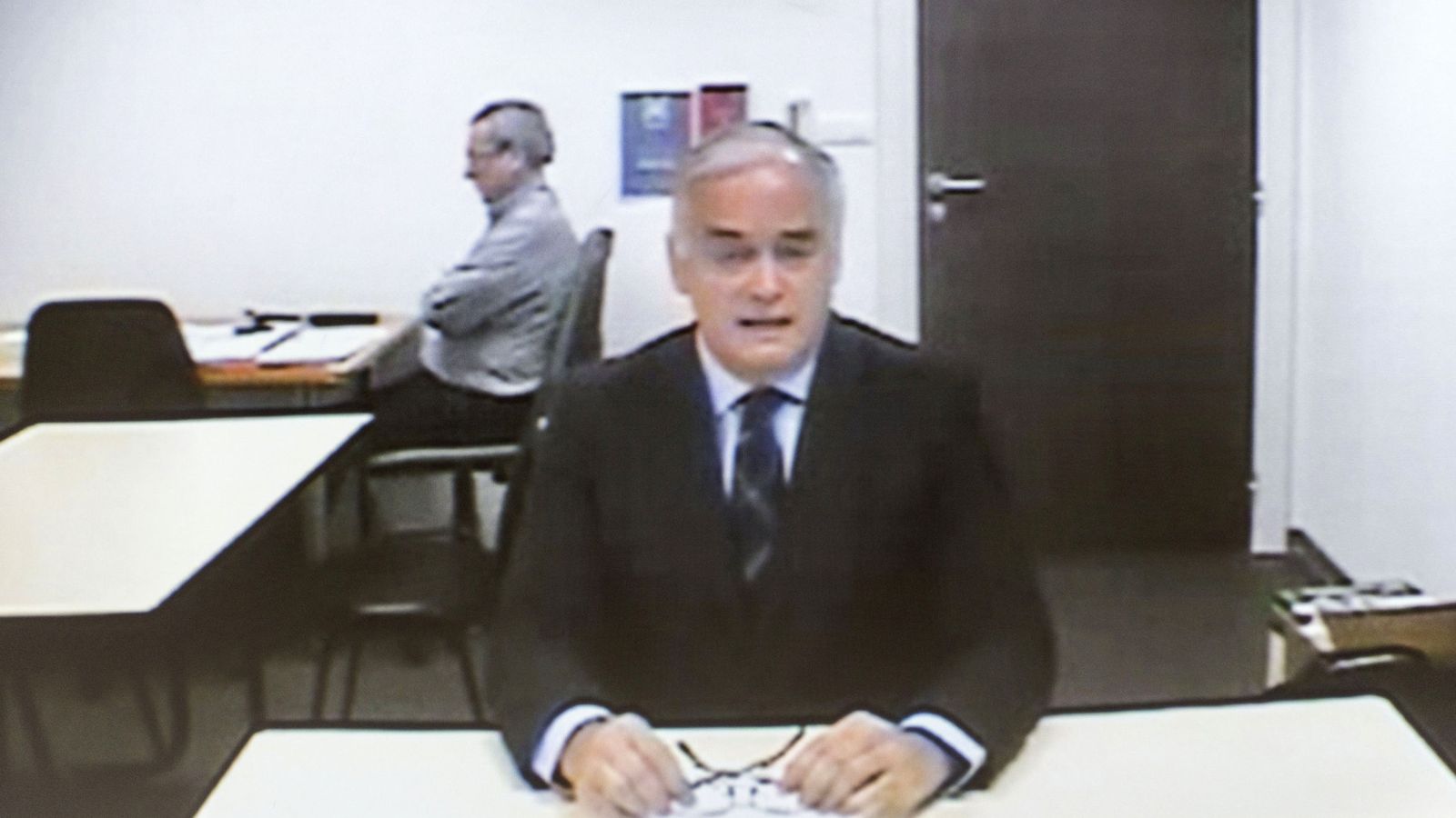 Foto: El eurodiputado del PP y exconseller de Presidencia valenciano, Esteban González Pons, durante su declaración por videoconferencia (Efe)