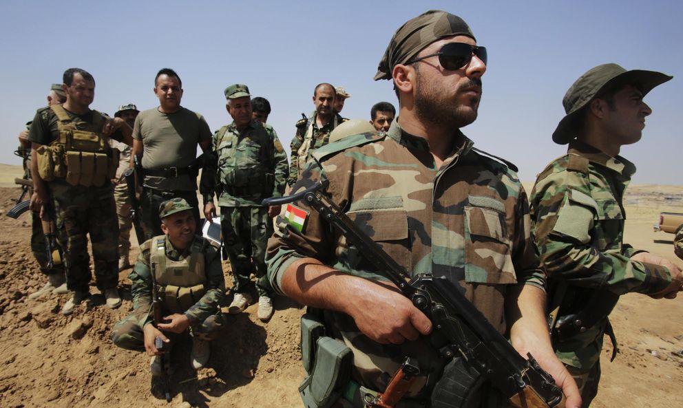 Soldados peshmerga, al oeste de Mosul. (Reuters)
