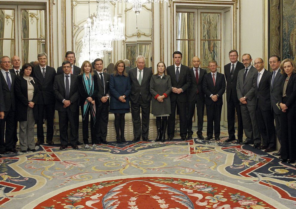Foto: Almuerzo de ministros con representantes de las multinacionales españolas (Efe)