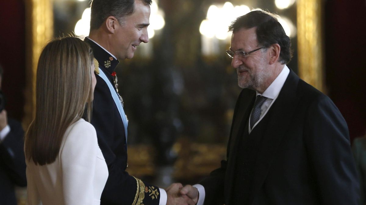 Cierre de filas con el nuevo Monarca de Rajoy a Rubalcaba, pasando por Rosa Díez