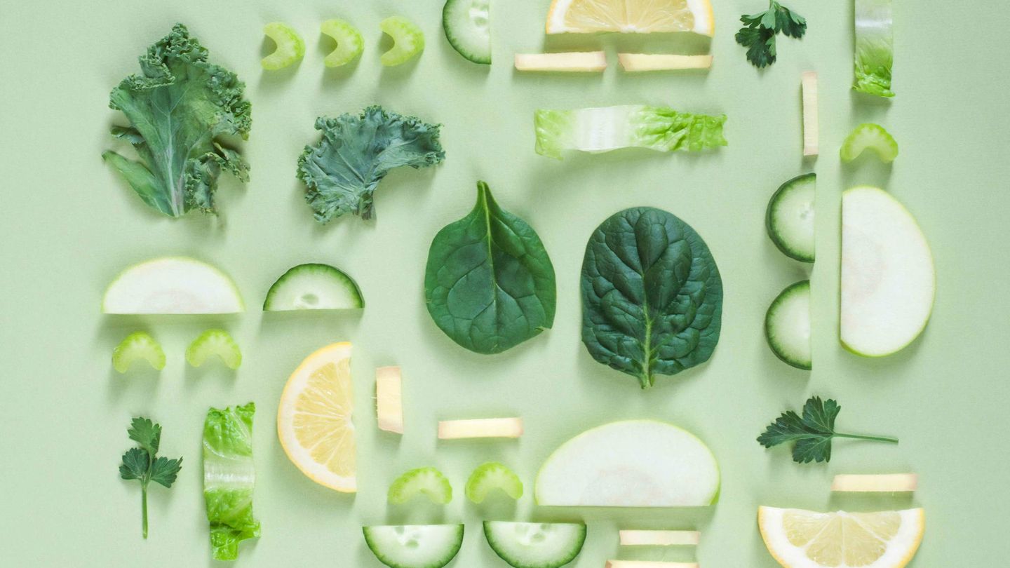 Verduras de hoja verde como las espinadas o el kale contienen clorofila. (Unsplash)