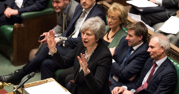 Foto: La 'premier' Theresa May durante su intervención en el debate en el Parlamento, en Londres. (Reuters)