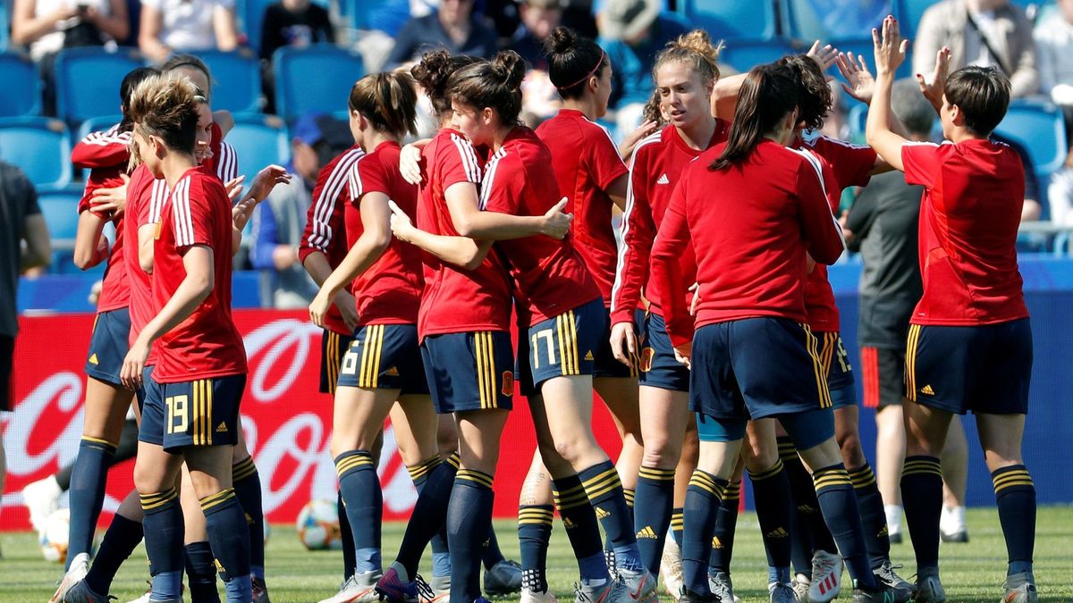 Riazor bate el récord de asistencia a un partido de la Selección femenina de fútbol