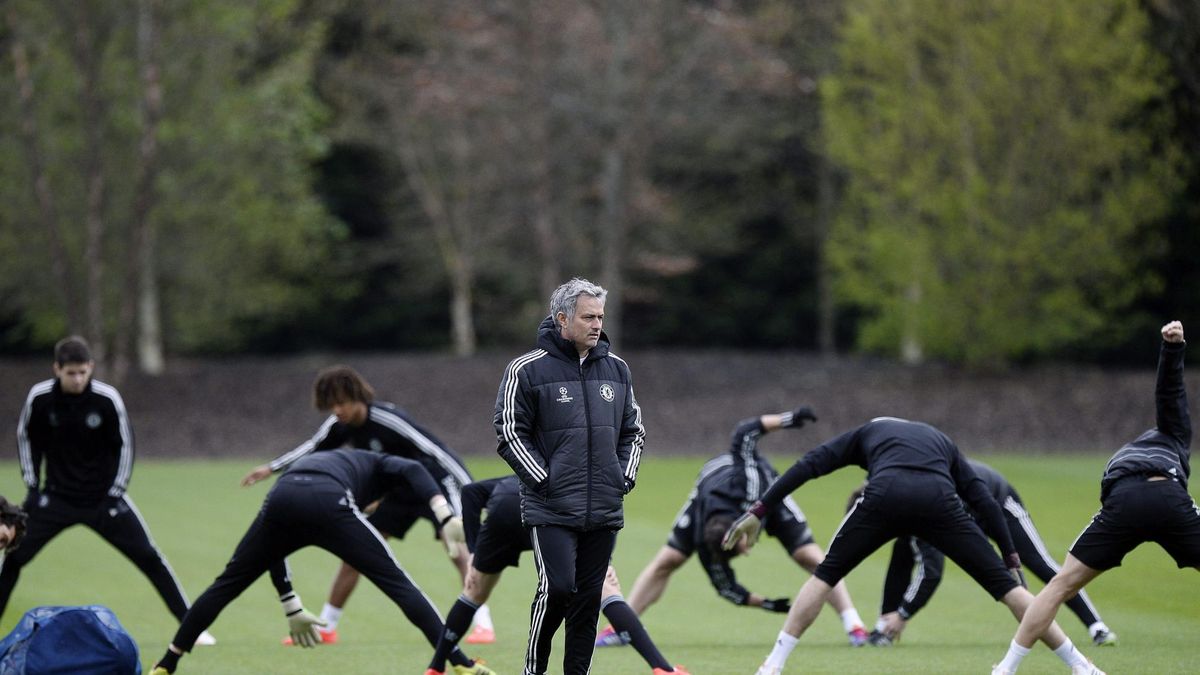 Mourinho entona el 'sí se puede' para buscar la hazaña ante el París Saint-Germain