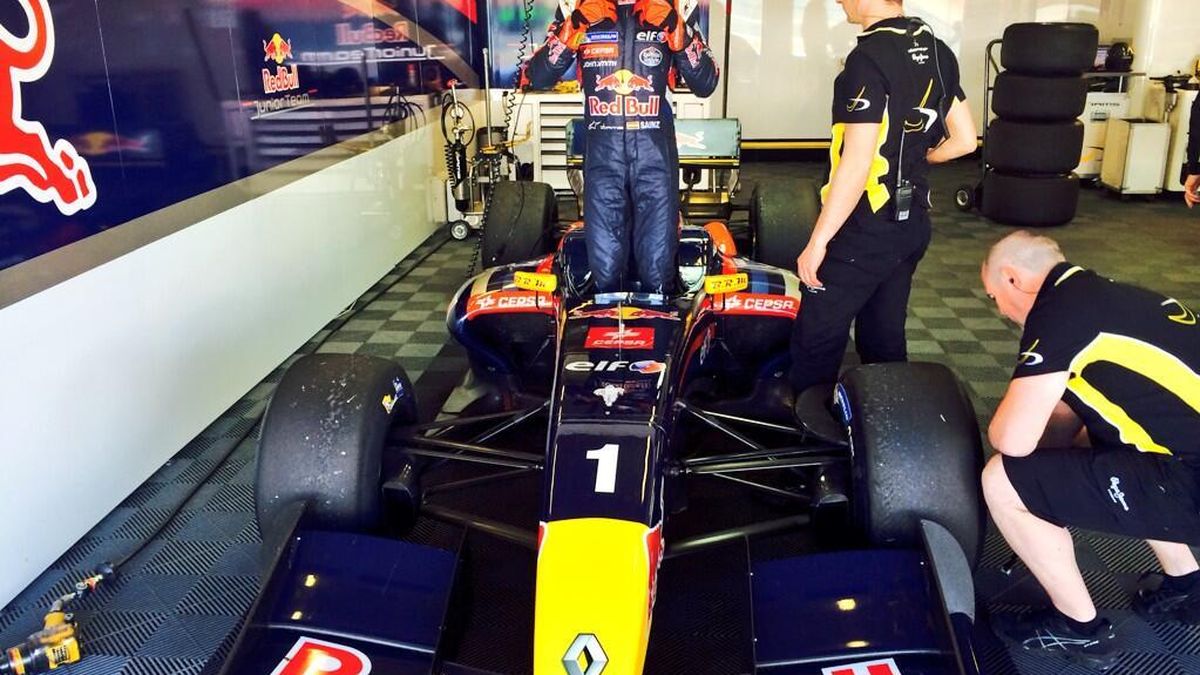 Sainz Jr: cómo faltar dos horas al trabajo para irse a "hacer el loco" con un Fórmula 1 