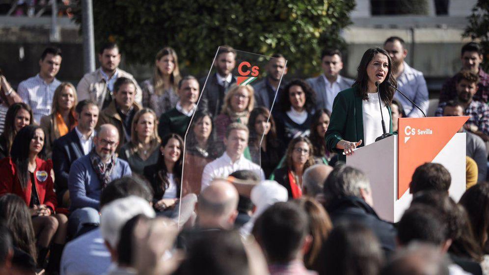 Foto: Inés Arrimadas en un momento del acto electoral. 