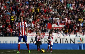 Torres tiene una meta: superar a Aragonés como máximo goleador del Atletico