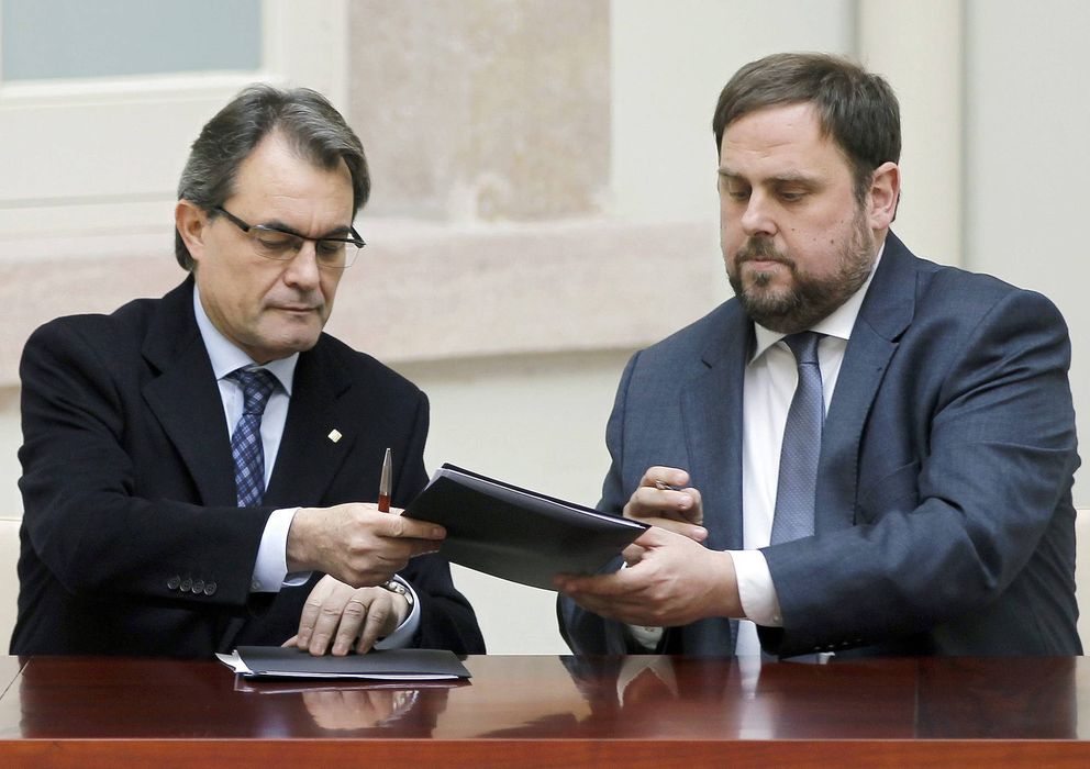 Foto: El líder de CiU, Artur Mas (i), y el presidente de ERC, Oriol Junqueras. (EFE)