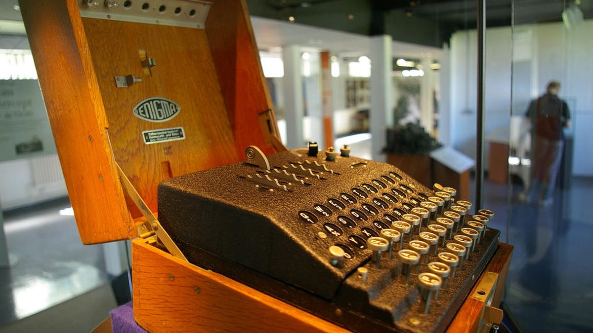 Cuánto tardaría un ordenador actual en romper el código Enigma de los nazis?