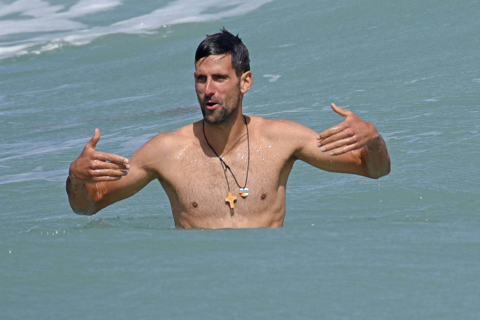 Djokovic, entre trabajo y ocio, así le hemos 'cazado' en Marbella...