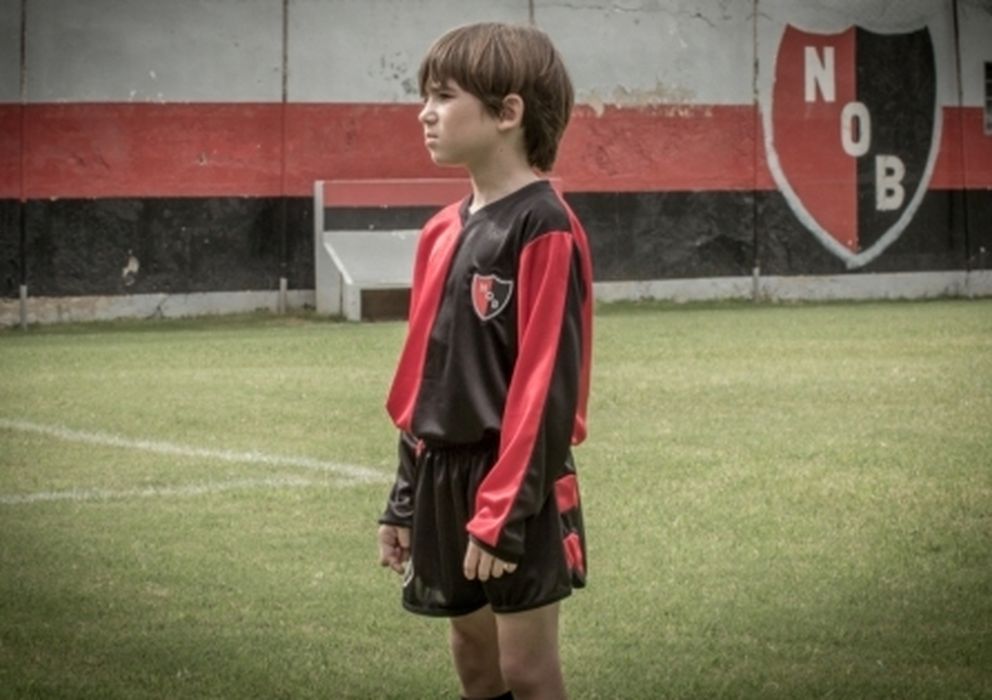 Foto: Juani Martínez, el niño que interpreta al Messi niño en la película