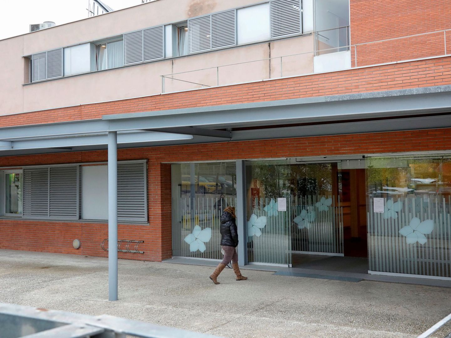 Una residencia de ancianos en Vilanova del Camí (Barcelona), municipio de la Conca d'Òdena incluido en la zona confinada por el brote de coronavirus del Hospital de Igualada. (EFE)