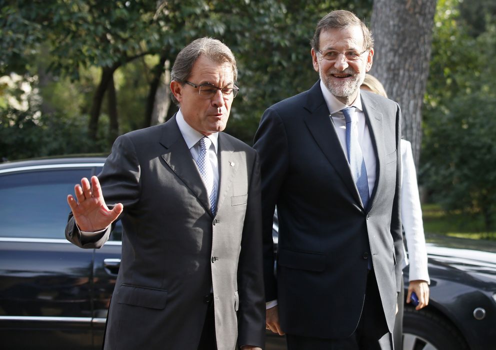 Foto: Artur Mas y Mariano Rajoy, en el Foro Económico del Mediterráneo. (Reuters)