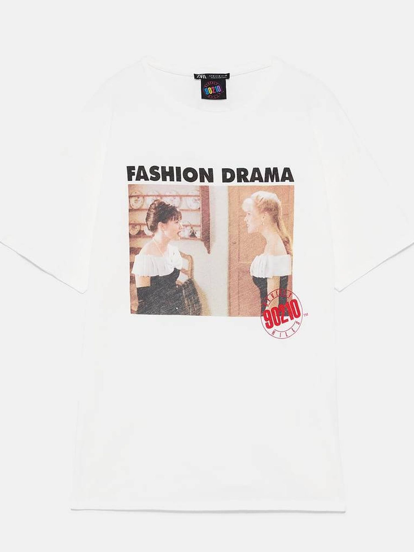 Camiseta en blanco Fashion Drama, 12,95 euros. (Zara)