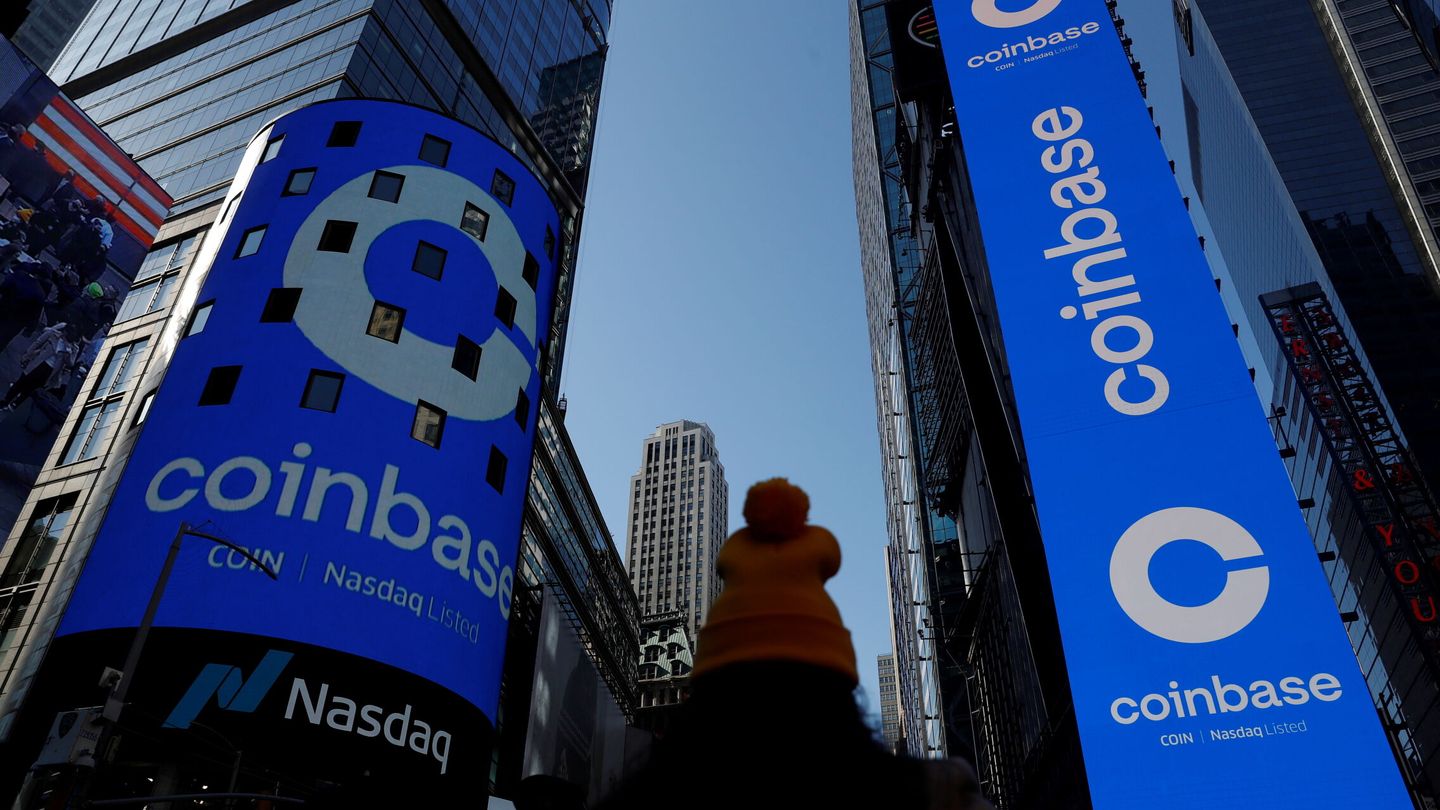 Anuncio de la salida a bolsa de Coinbase, en Nueva York. (Reuters)