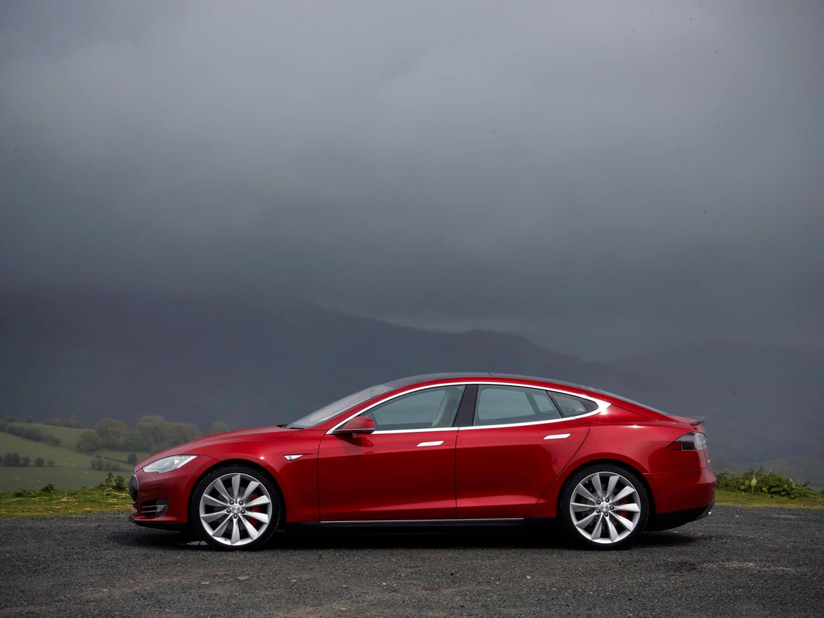 Foto: Un Model S de 2014, similar al coche del cliente alemán. (Tesla)