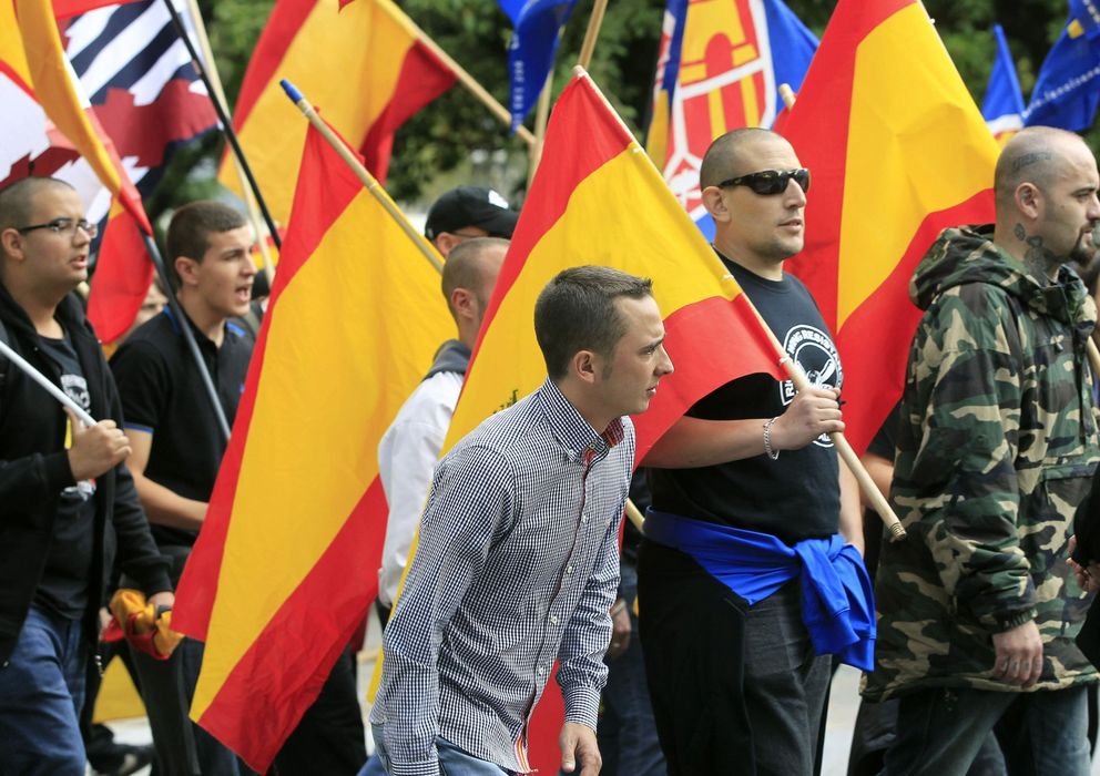 Foto: Manifestación de la Plataforma La España en Marcha por las calles de Barcelona (EFE)