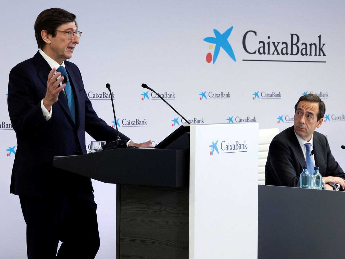 Foto: José Ignacio Goirigolzarri y Gonzalo Gortázar, presidente y consejero delegado de CaixaBank. (EFE/Biel Aliño)