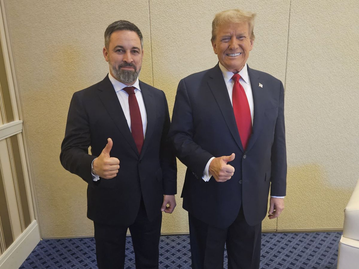 Foto: Abascal y Trump, durante la convención en la que se desató la polémica. (EFE)