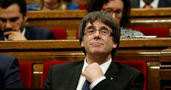 Foto: Carles Puigdemont durante el pleno del 10-O (Foto: Reuters)