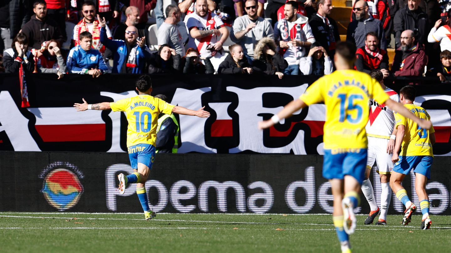 Alberto Moleiro celebra su gol frente al Rayo Vallecano (AFP7).