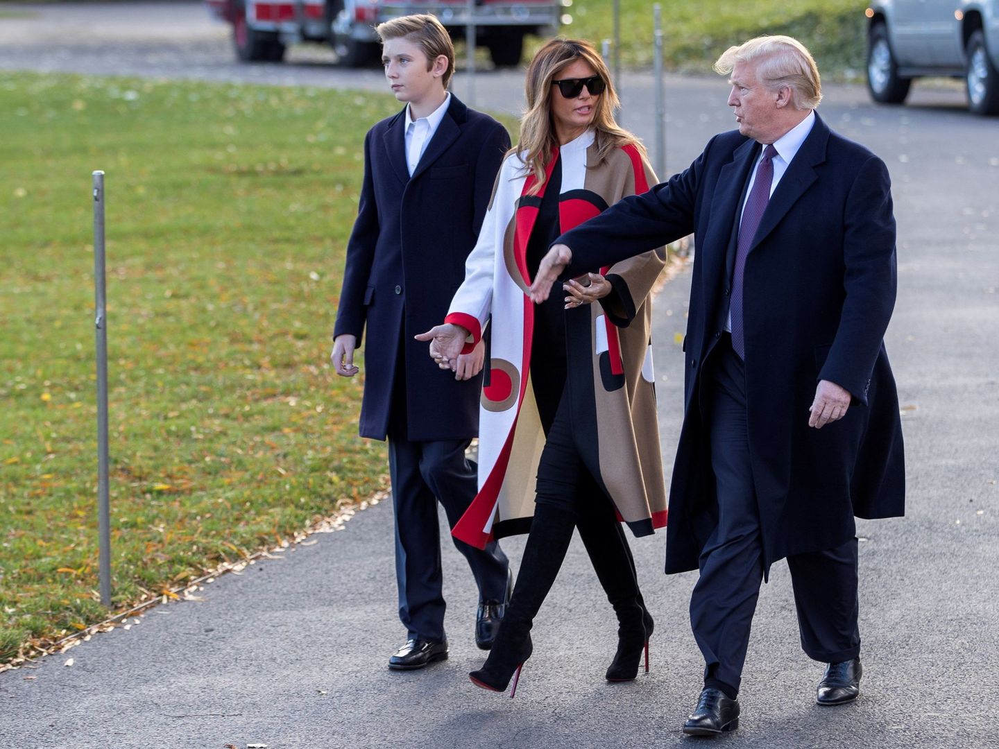 Barron, Melania y Donald Trump. (Reuters)