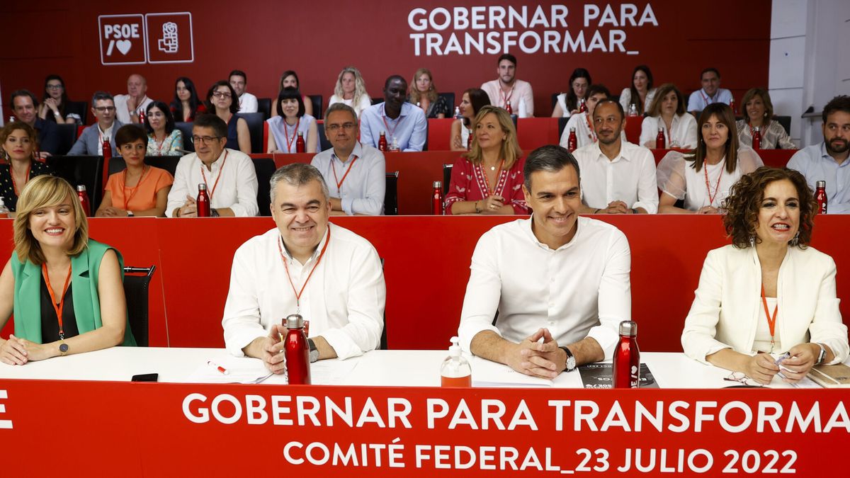 Sánchez activa el modo electoral y no justifica ante los suyos los cambios en Ferraz