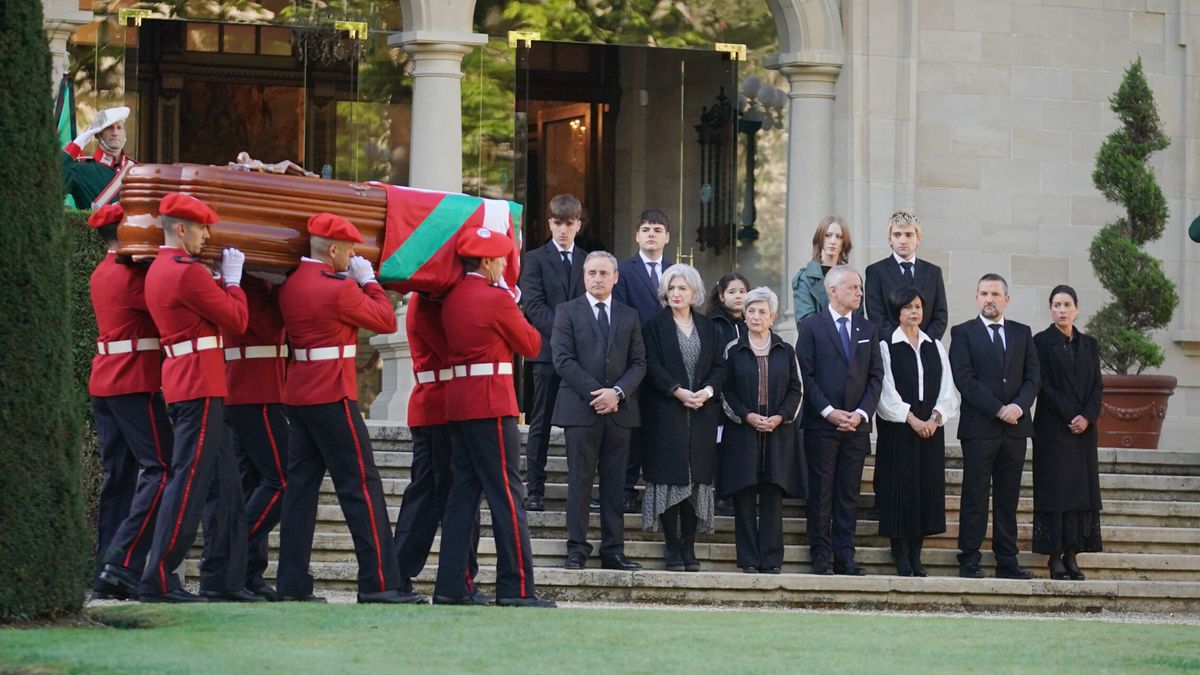 El funeral de Ardanza paraliza la campaña: políticos y empresarios despiden al lehendakari más longevo