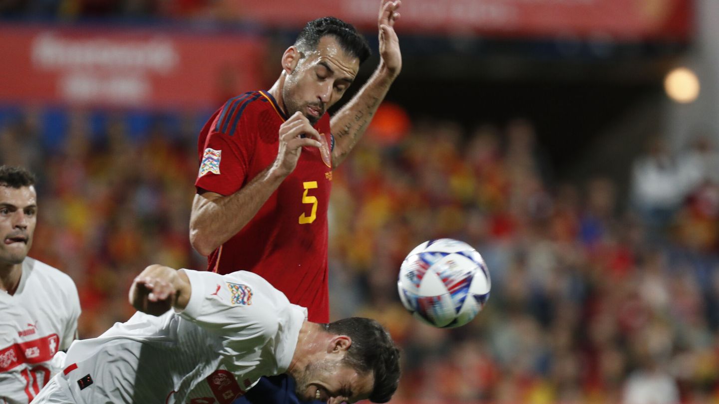 Busquets, en un encuentro de la Selección Española. (Reuters/Javier Belver)