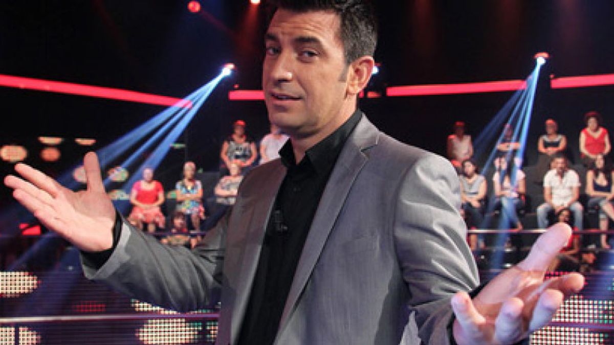 Arturo Valls no cae ante Telecinco y se estrena con éxito