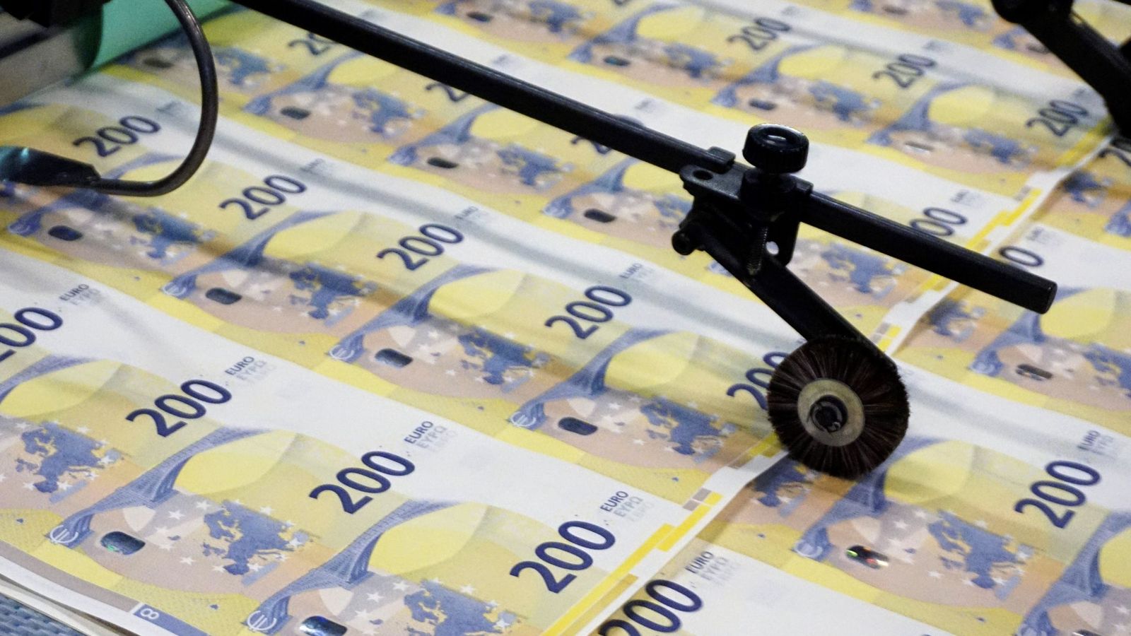 Denaria estima que garantizar el acceso al efectivo en España cuesta entre 4,8 y 25,6 millones