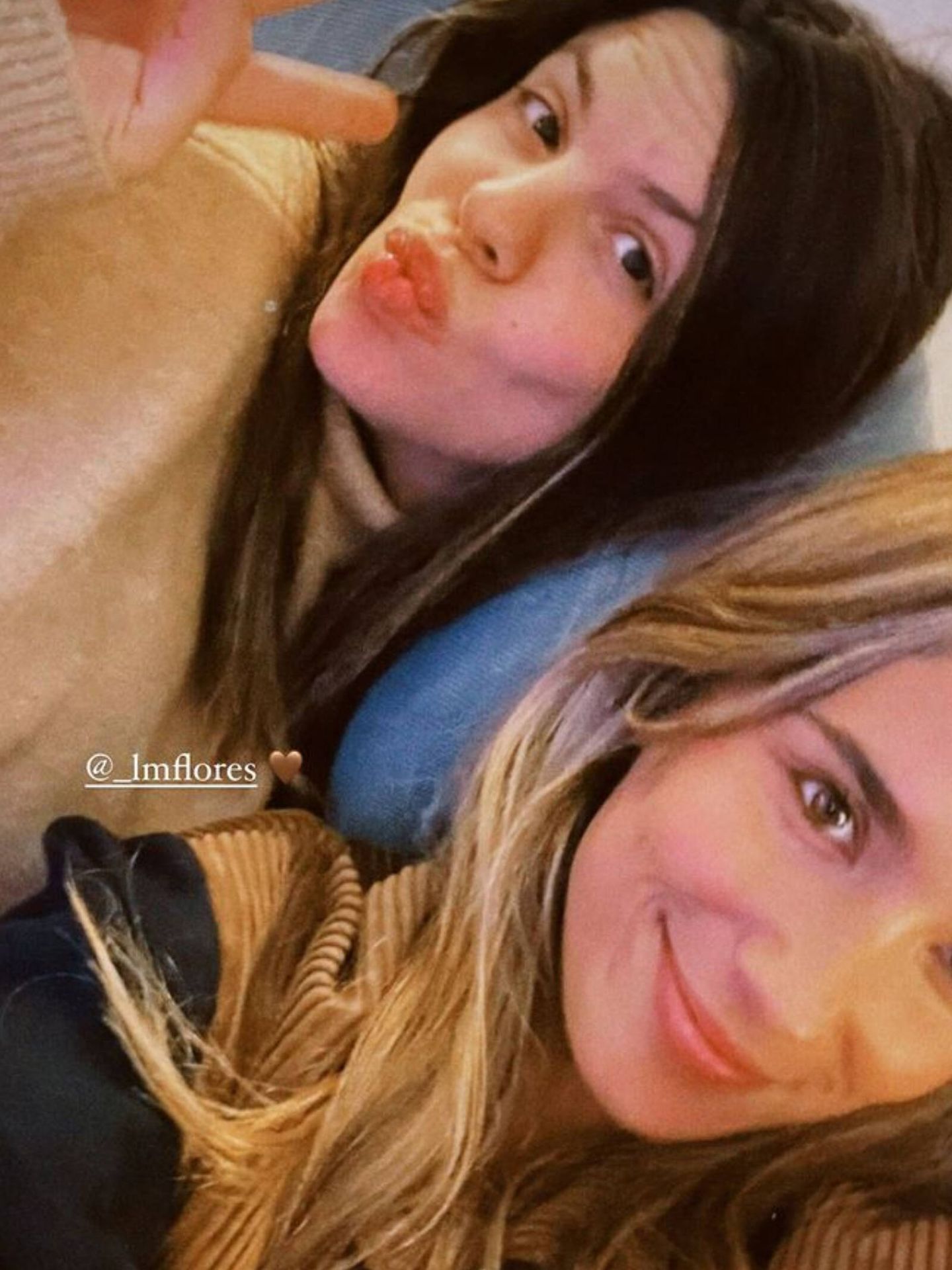 Laura Matamoros y María Pombo son grandes amigas. (Instagram @_lmflores)