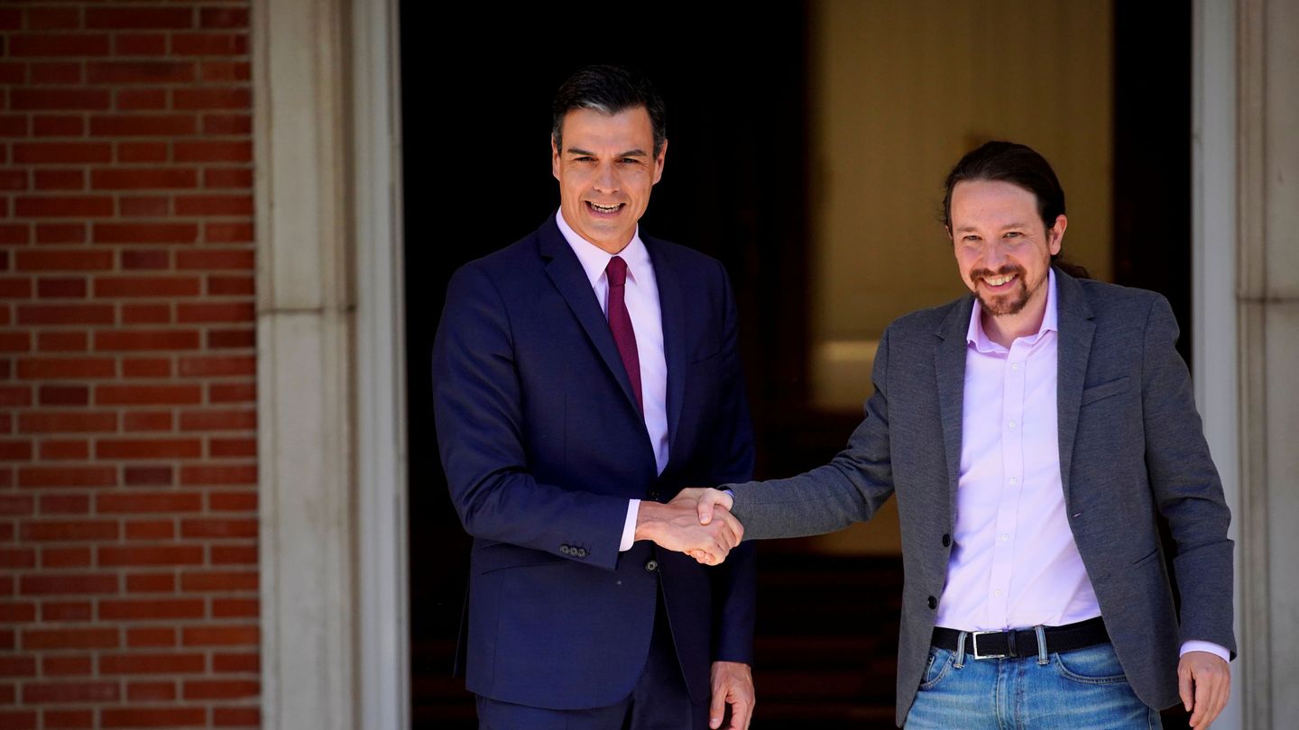 Pedro Sánchez y Pablo Iglesias, en uno de sus encuentros en Moncloa. (EFE)
