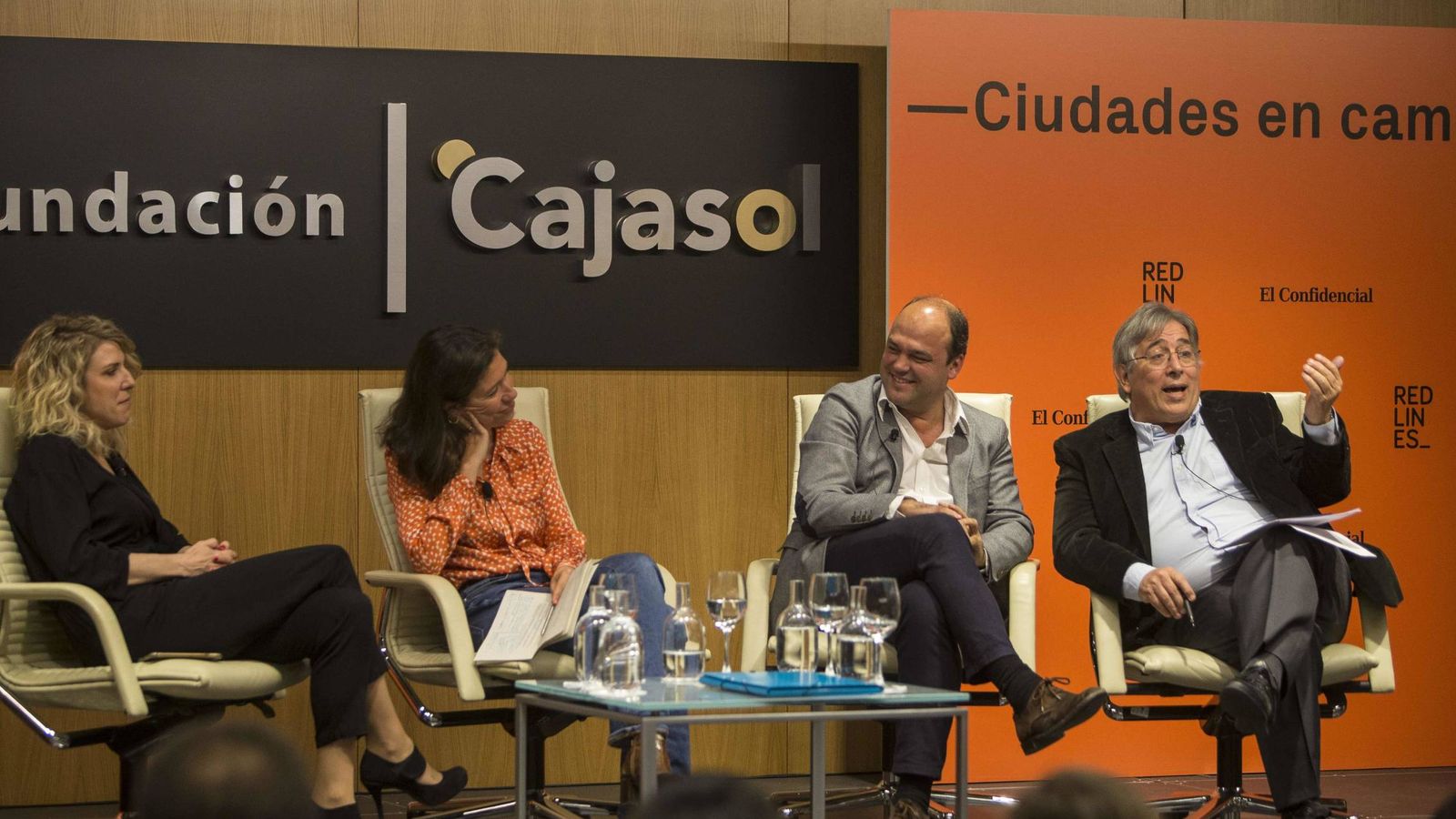 Foto: Ignacio Varela, junto a José Carlos Díez, Isabel Morillo y Verónica Fumanal. (Fernando Ruso)