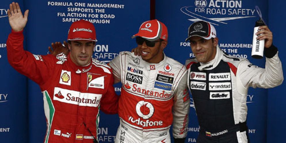 Foto: Los comisarios descalifican a Hamilton y dan la 'pole' a Maldonado; Alonso, segundo
