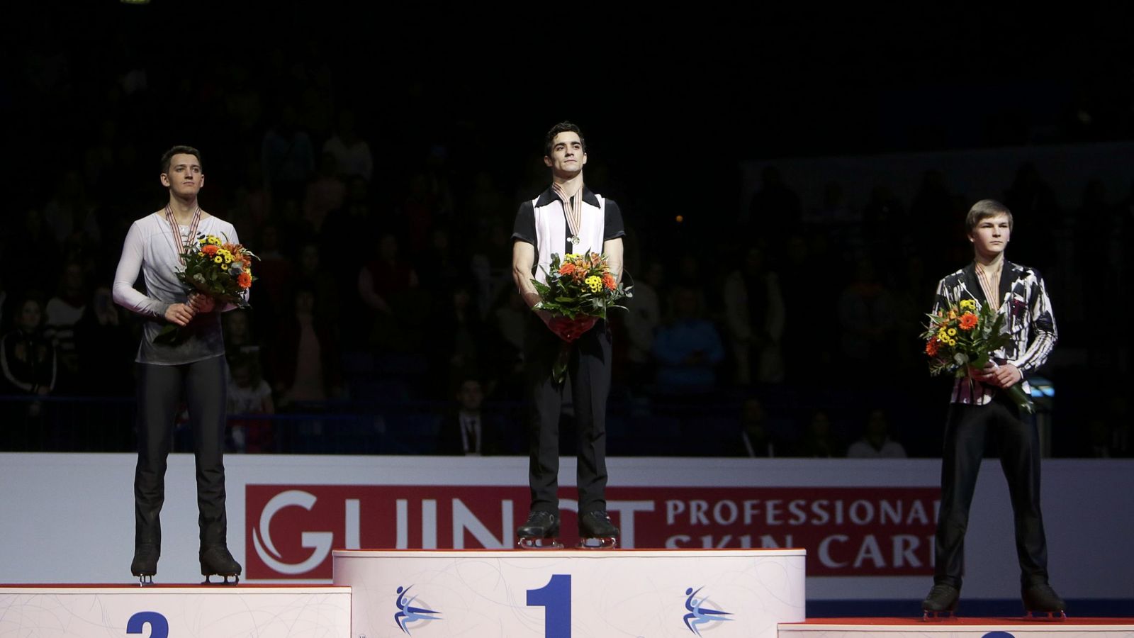 Foto: Javier Fernández, en el podio (Reuters) 