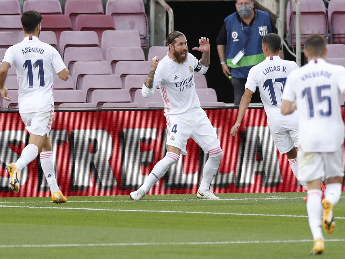 Foto: Sergio Ramos celebra el gol de penalti en el Camp Nou. (Efe)