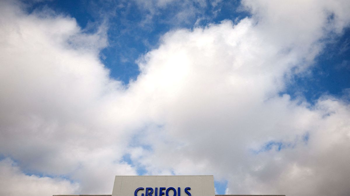 El mayor accionista de Grifols no vinculado a la familia vende un 10% de su participación