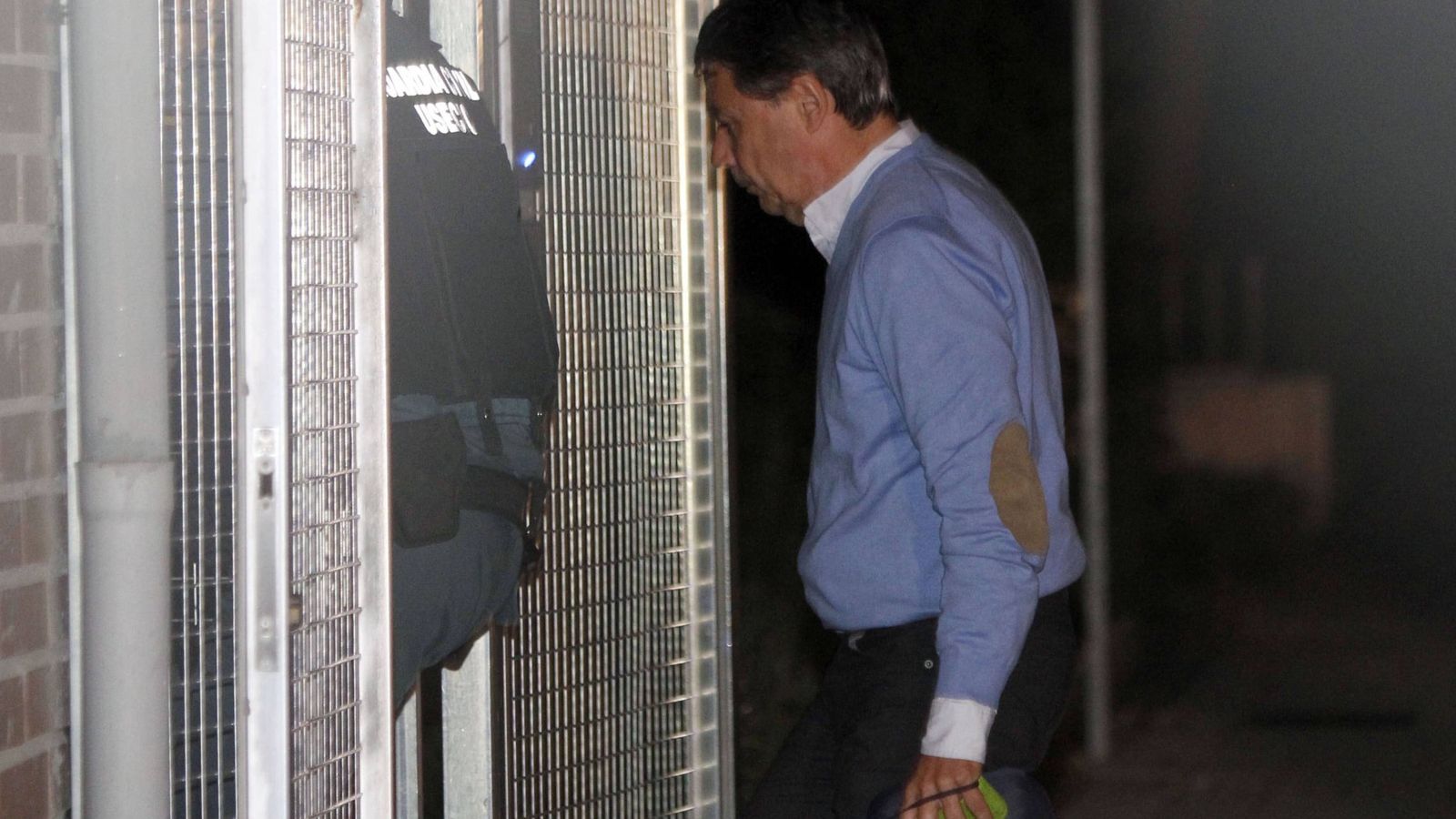 Foto: Ignacio González tras su detención por la operación Lezo. (EFE)