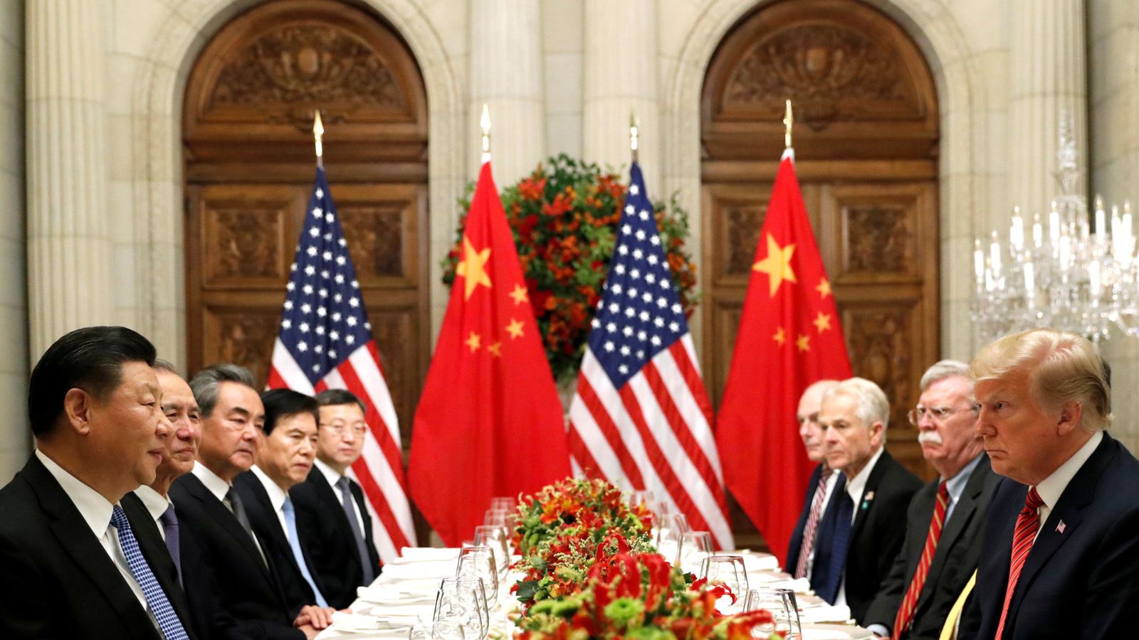 Foto: Donald Trump y Xi Jinping durante una cena de trabajo en el G-20, en Buenos Aires. (Reuters)