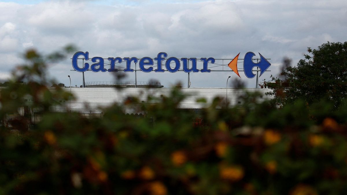 Carrefour cierra la segunda mayor compra de su historia: se queda 47 Supercor por 60M