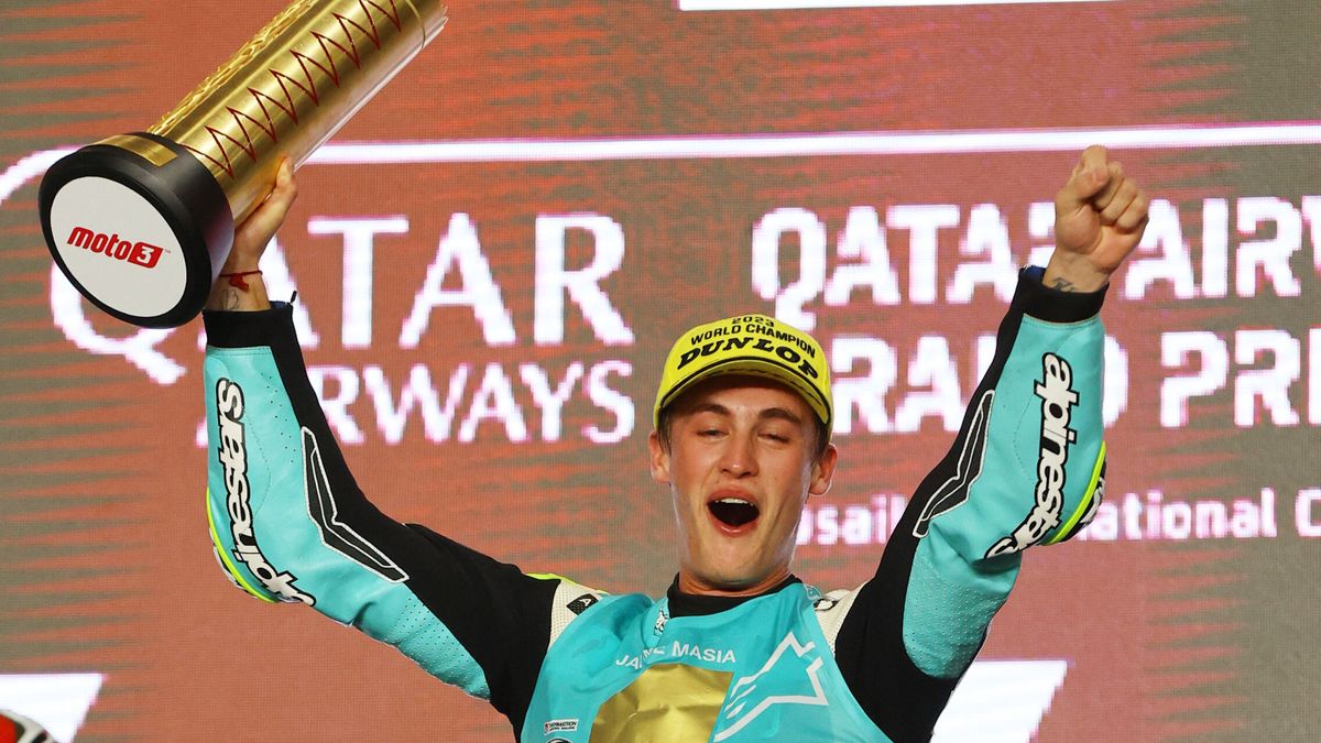El campeón de Moto3, Jaume Masià, estalla tras vencer: "Les joda o no, ha ganado un español"