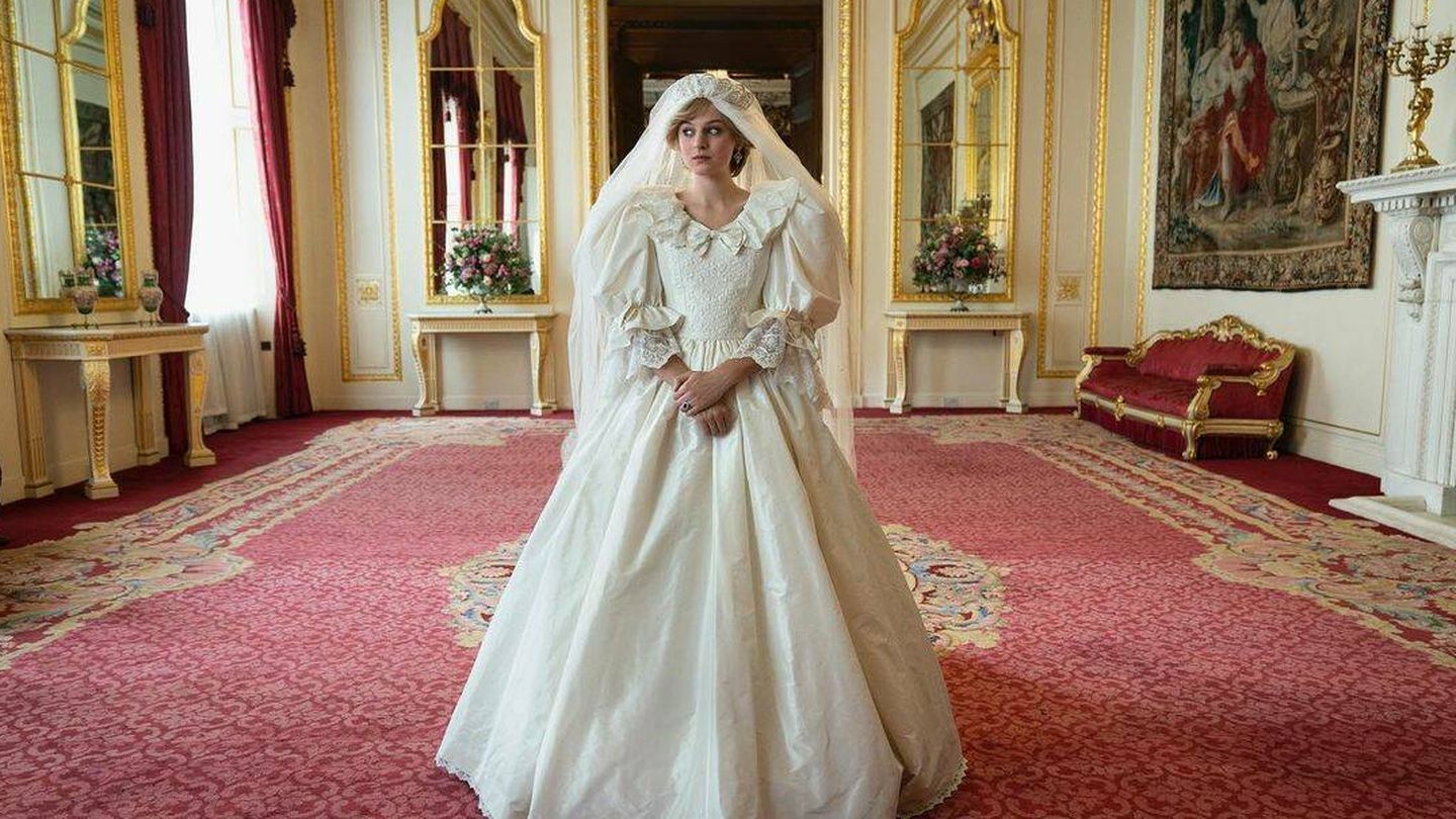 Emma Corrin como Diana de Gales en 'The Crown'. (Netflix)