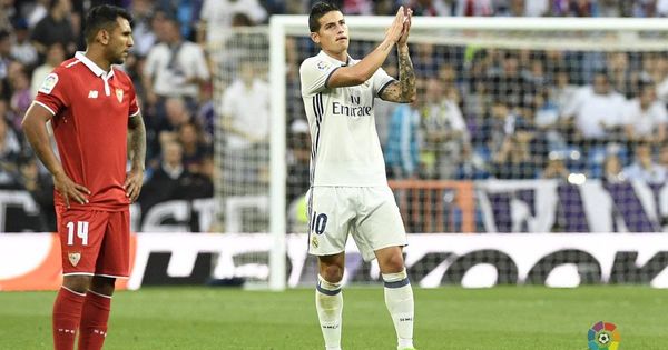 Foto: James se fue del Bernabéu con gesto de despedida. (LaLiga)