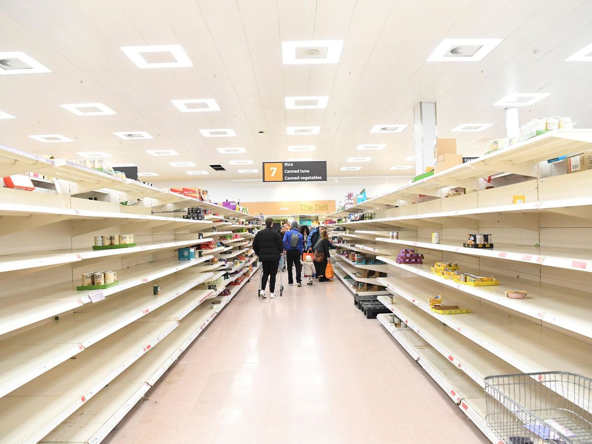 Foto: Supermercado londinense en marzo de 2020 (Efe)