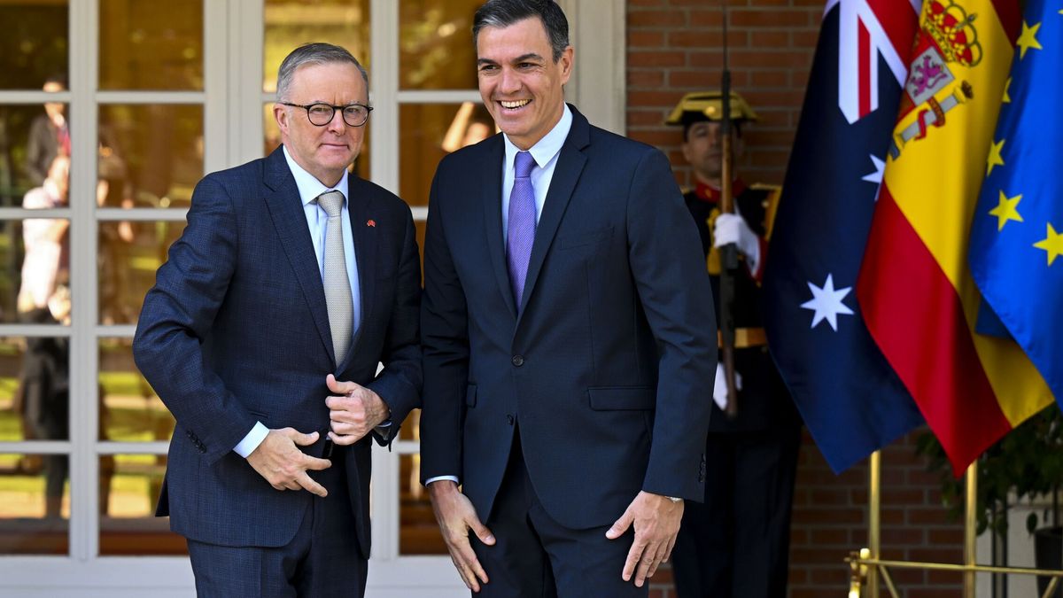 Sánchez acuerda con el primer ministro de Australia enviar una delegación comercial de alto nivel