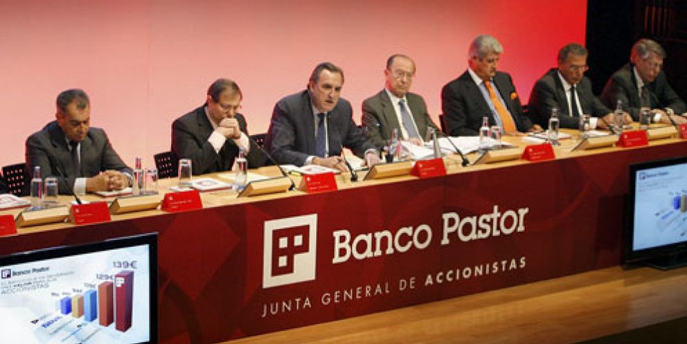 Foto: La familia Del Pino vende su 5% en Banco Pastor con más de 150 millones de pérdidas