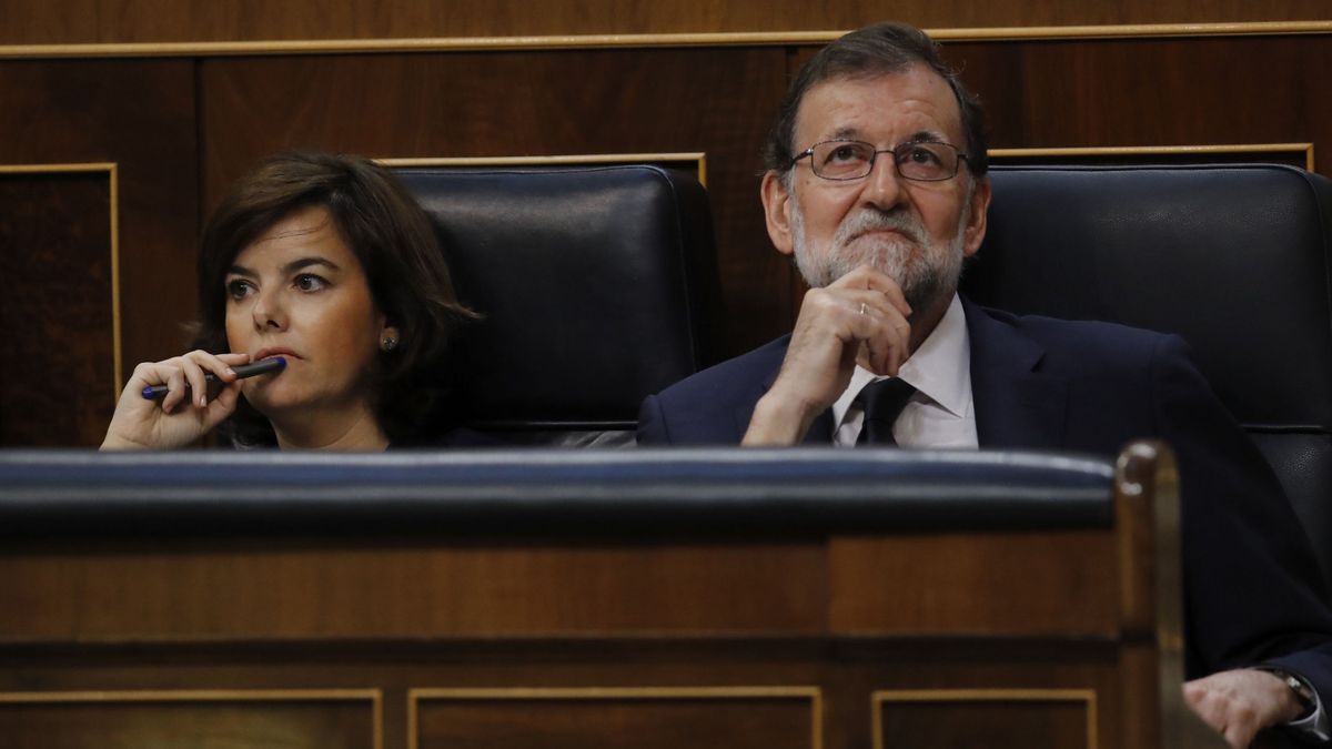 Rajoy ofrecerá a Sánchez pactar el techo de gasto para que se 'retrate' ante Iglesias